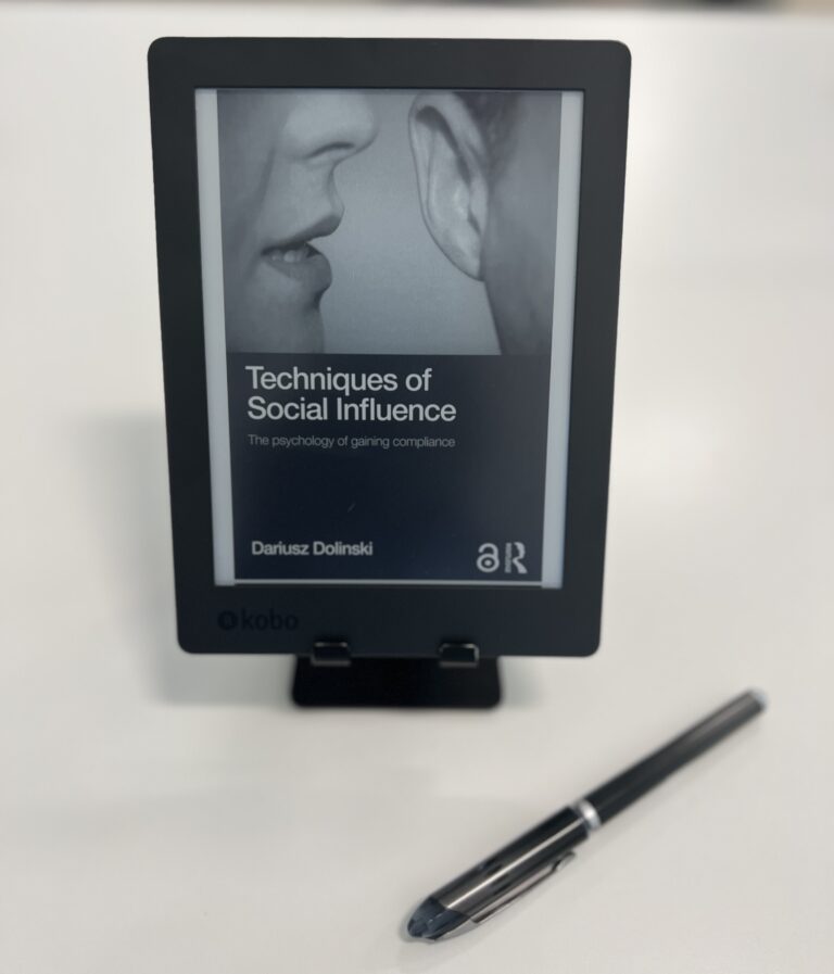 Kobo Aura H2O Edition 2 Review (2024): The E-Reader That Made Splashes